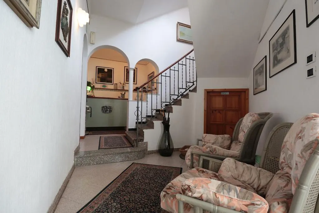 Hotel Villa Amelia Alassio 2*,  Italië